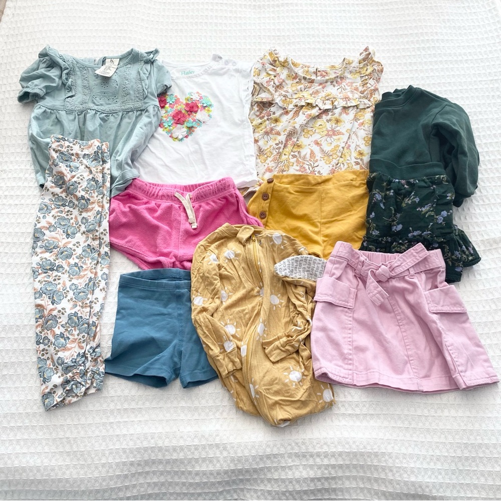 Girls size 18-24M clothing bundle Gap Old Navy Hatley primary